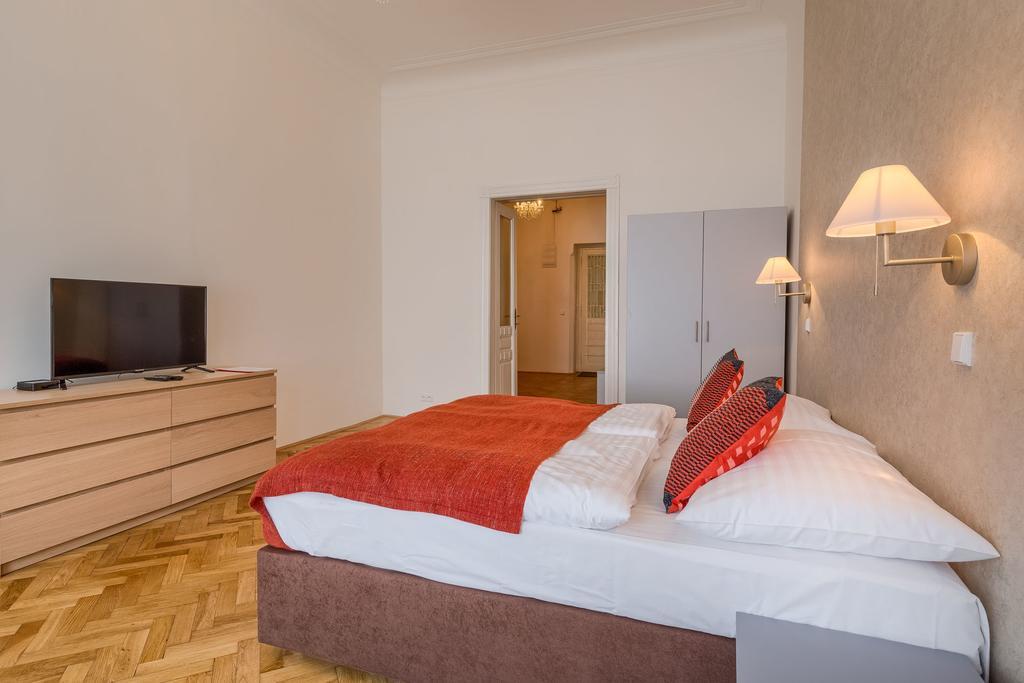 Apartments 39 Wenceslas Square Prague Exterior photo