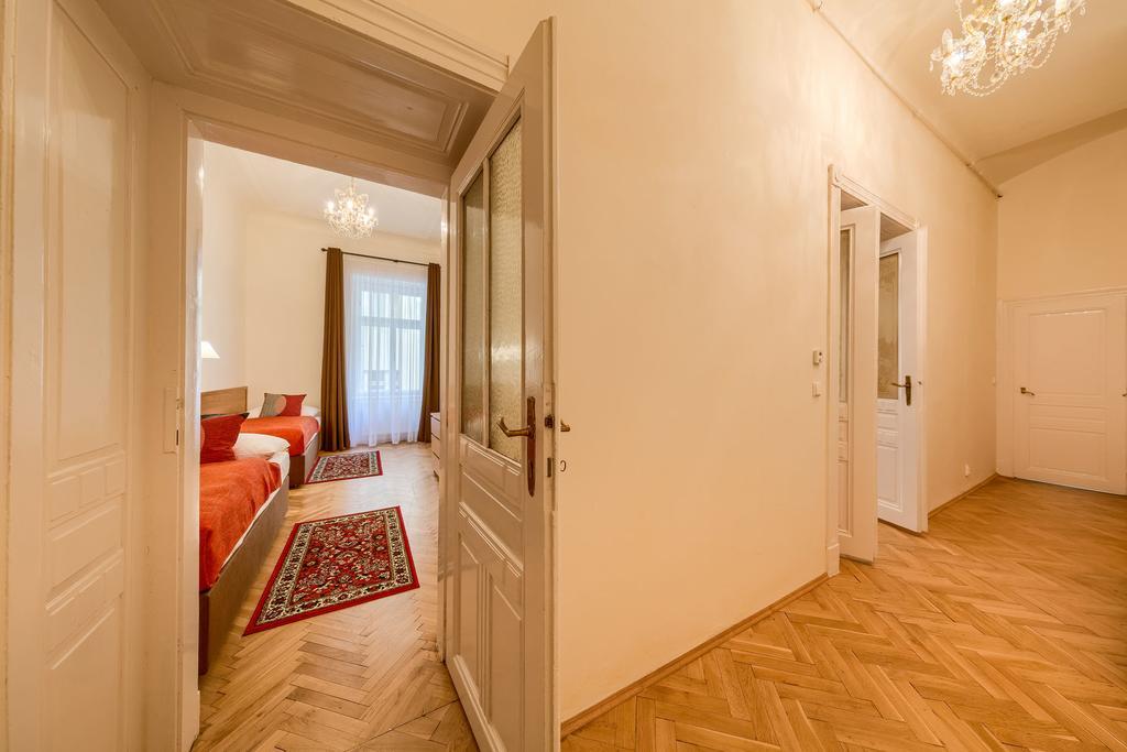 Apartments 39 Wenceslas Square Prague Exterior photo