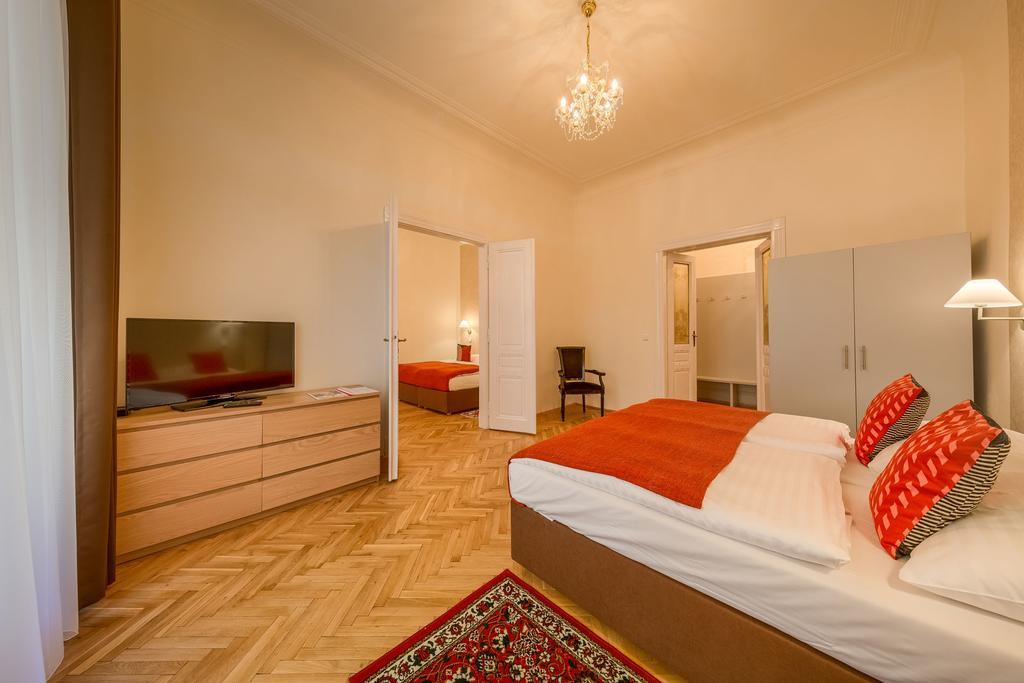 Apartments 39 Wenceslas Square Prague Exterior photo