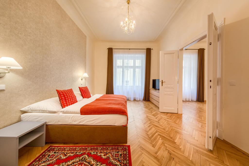 Apartments 39 Wenceslas Square Prague Exterior photo